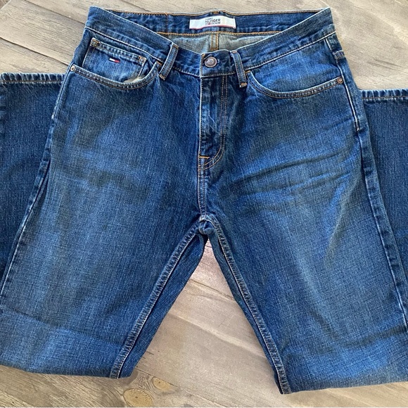Tommy Hilfiger Jeans - Picture 3 of 4
